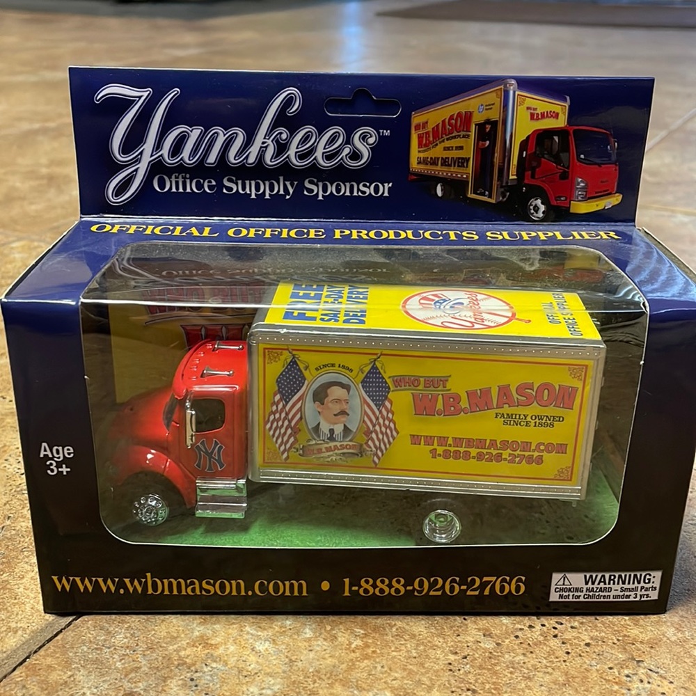 New York Yankees WB Mason Collectible Truck SGA Stadium Giveaway 2016 New In Box